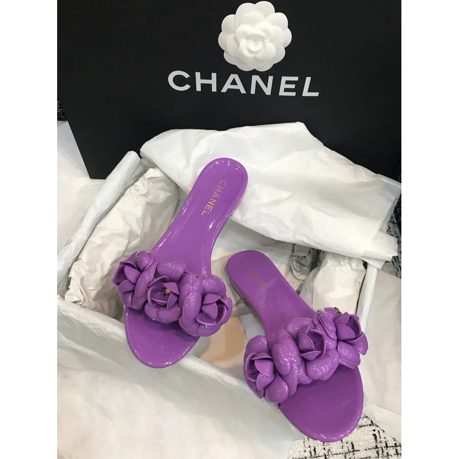 Chanel Camelia Flower Pvc Jelly Sandaler Forår/sommer 2020 Kollektion, Lilla