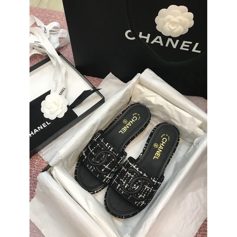 Chanel Tweed Cc Logo Mūļa Sandales Teļa ādas 2020. gada Pavasara/vasaras 2. cēliena Kolekcija, Melna