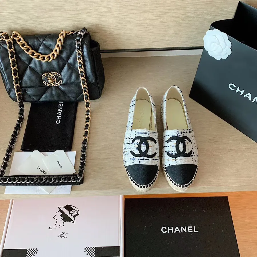 Chanel Tvídové Espadrilky Jehněčí Kůže Kolekce Jaro/léto 2020, Bílá/modrá/černá