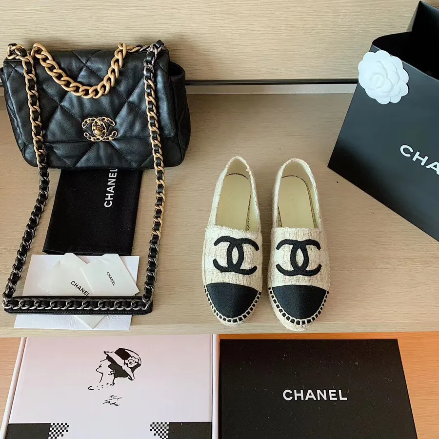 Chanel Tweed Espadrilles Lambskin Leather Spring/Summer 2020 Collection, Off White/Black