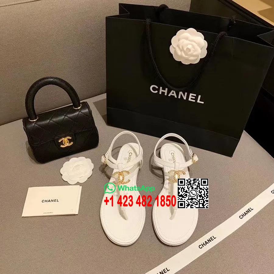 Chanel Cc Logo String Sandaler Kalvskinn Vår/sommar 2020 Akt 2 Kollektion, Vit