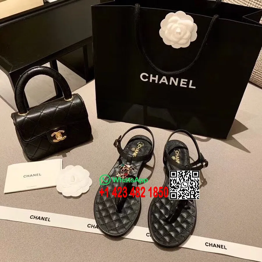 Chanel Jeweled Cc Logo Thong Sandaler Kalveskinn Vår/sommer 2020 Akt 1 Kolleksjon, Svart