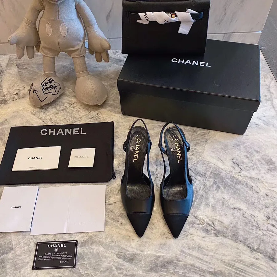 Chanel Slingback-Pumps Kalbsleder Frühjahr/Sommer 2020 Akt 1 Kollektion, Schwarz