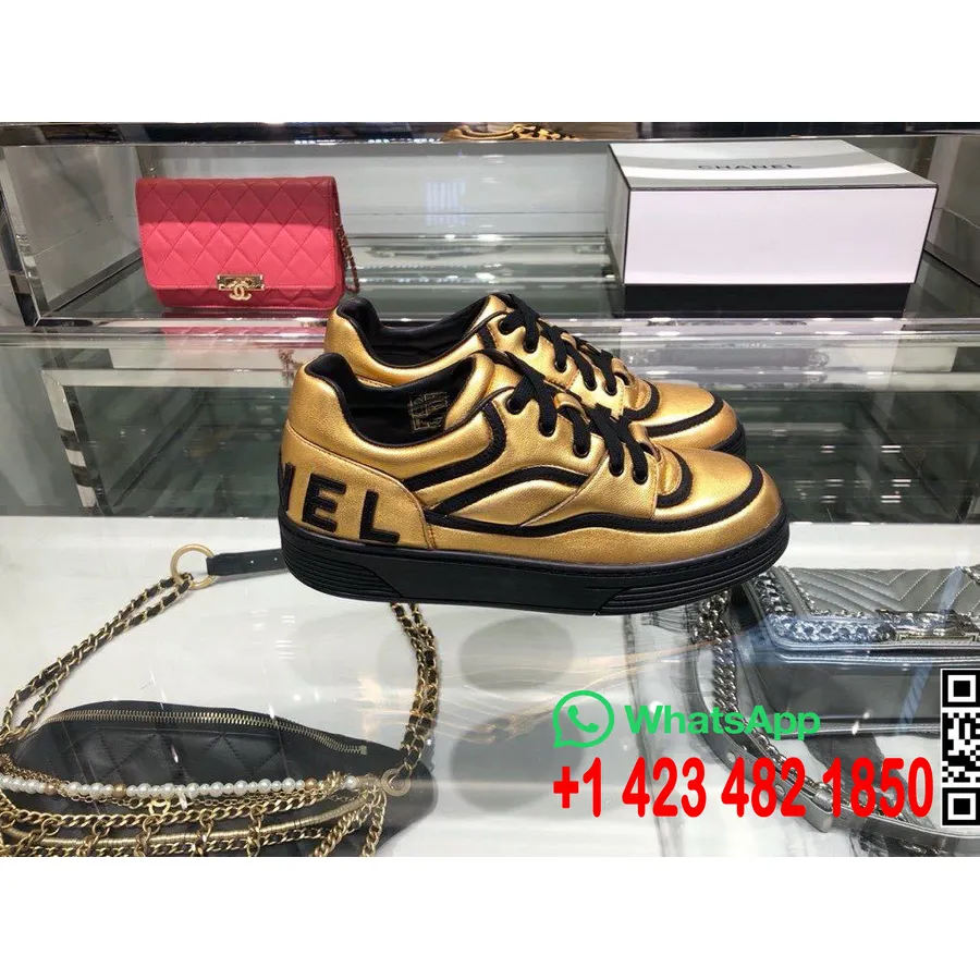 Chanel Logo Sneakers Lammeskind Efterår/vinter 2019 Kollektion, Guld/sort