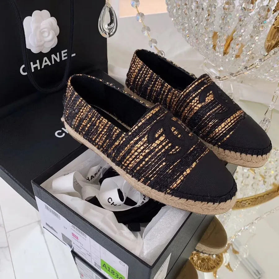 Chanel Espadrilles Tweed és Grosgrain Borjúbőr 2019-es őszi/téli Kollekció, Fekete/arany