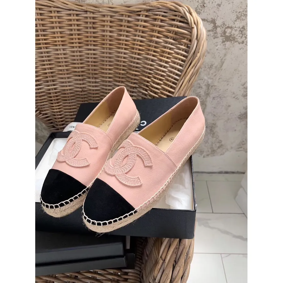 Chanel Espadrilles Borjúbőr 2019-es őszi/téli Kollekció, Világos Rózsaszín/fekete