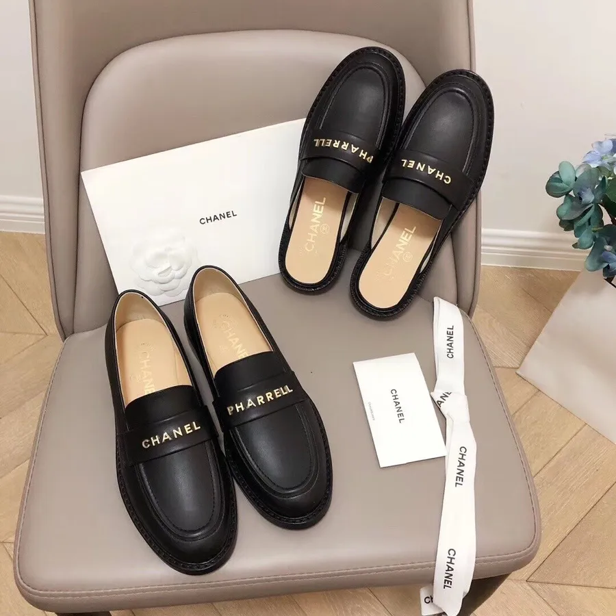 Chanel X Pharrell Colección Cápsula Mules/mocasines Piel De Becerro Colección Primavera/verano 2019, Negro