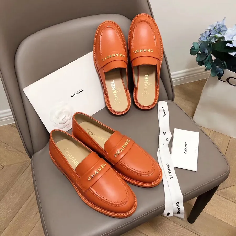 Mules/mocasines De La Colección Cápsula Chanel X Pharrell Piel De Becerro Colección Primavera/verano 2019, Naranja