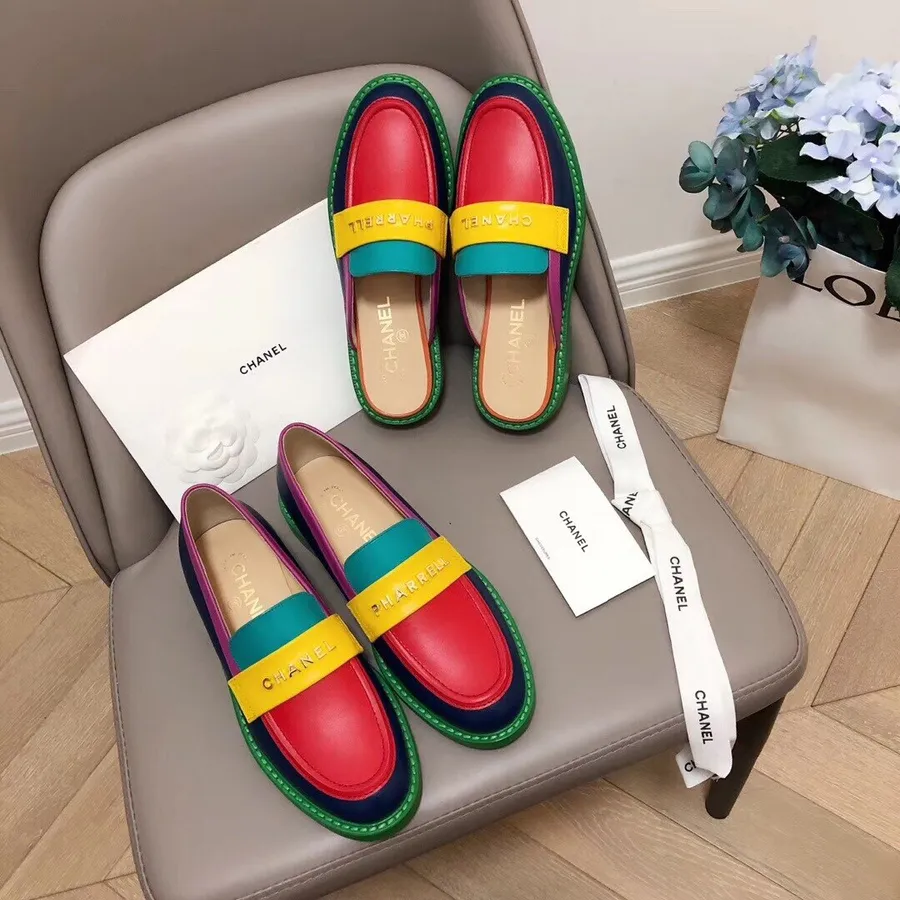 Chanel X Pharrell Colección Cápsula Mules/mocasines Piel De Becerro Colección Primavera/verano 2019, Multicolor