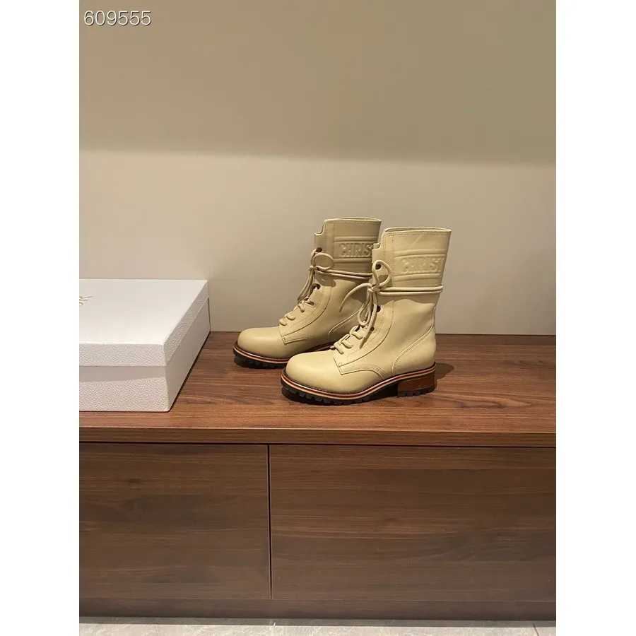 Christian Dior D-major Botins Com Cadarço Em Couro De Bezerro Coleção Outono/inverno 2021, Bege