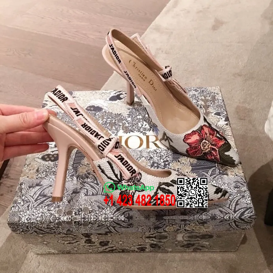 Christian Dior Sweet-d Lamedad Lilledega Tikitud Slingback Pumbad Kevad/suvi 2020 Kollektsioon, Beež/multi