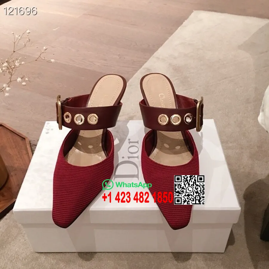 Christian Dior D Buckle Pumps Spring/Summer 2020 Collection, Burgundy