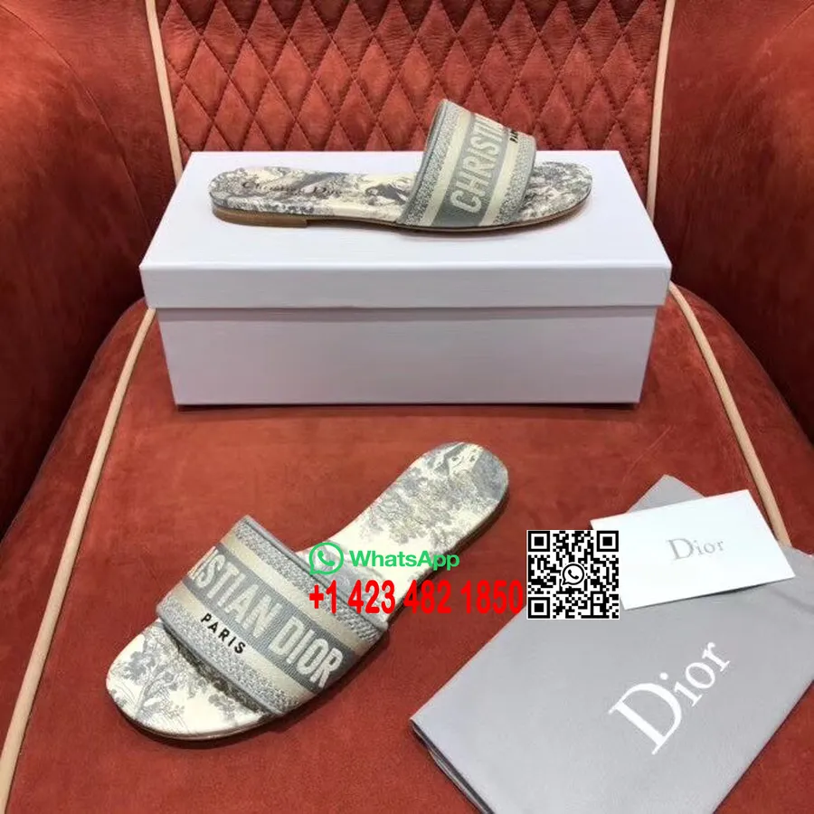 Christian Dior Dway-sandalen Van Geborduurd Katoenen Kalfsleer Collectie Lente/zomer 2020, Grijs