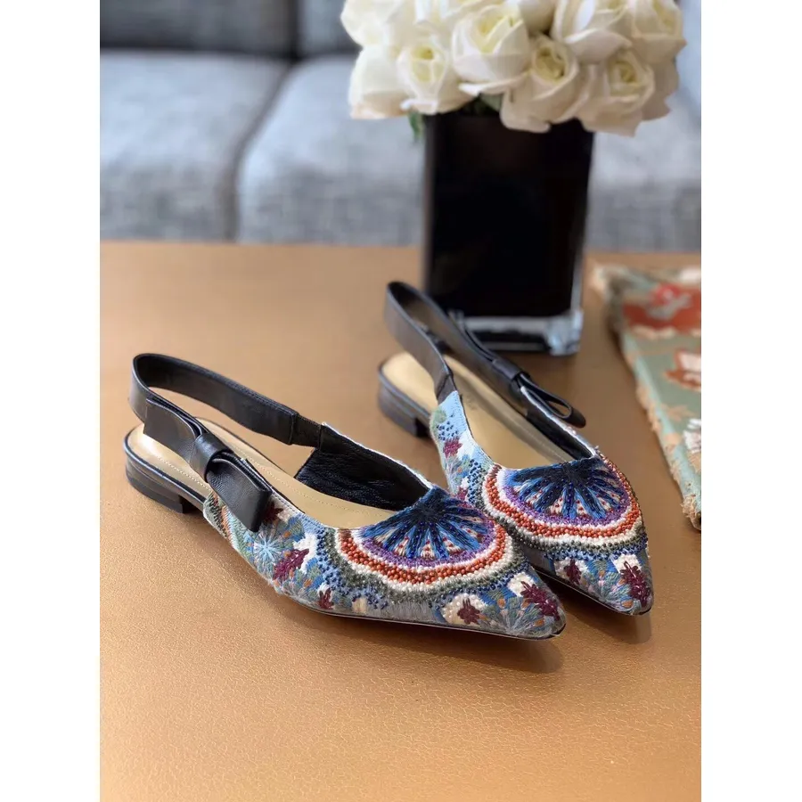 Christian Dior Sweet-d Lapos Gyöngy Hímzett Slingback Szandál 2019 Tavaszi/nyári Kollekció, Kék/zöld Multi