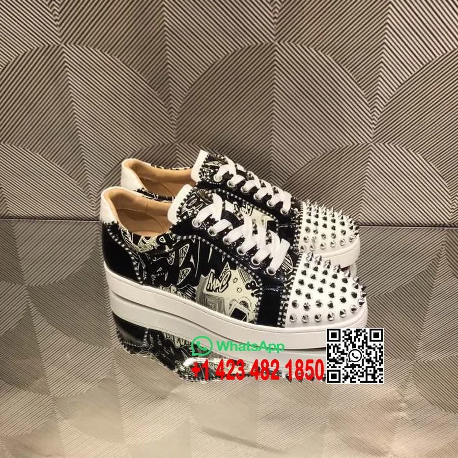 Christian Louboutin Lou Spike Low-top Herr Sneakers Kalvskinn Läder Höst/vinter 2021 Kollektion, Svart