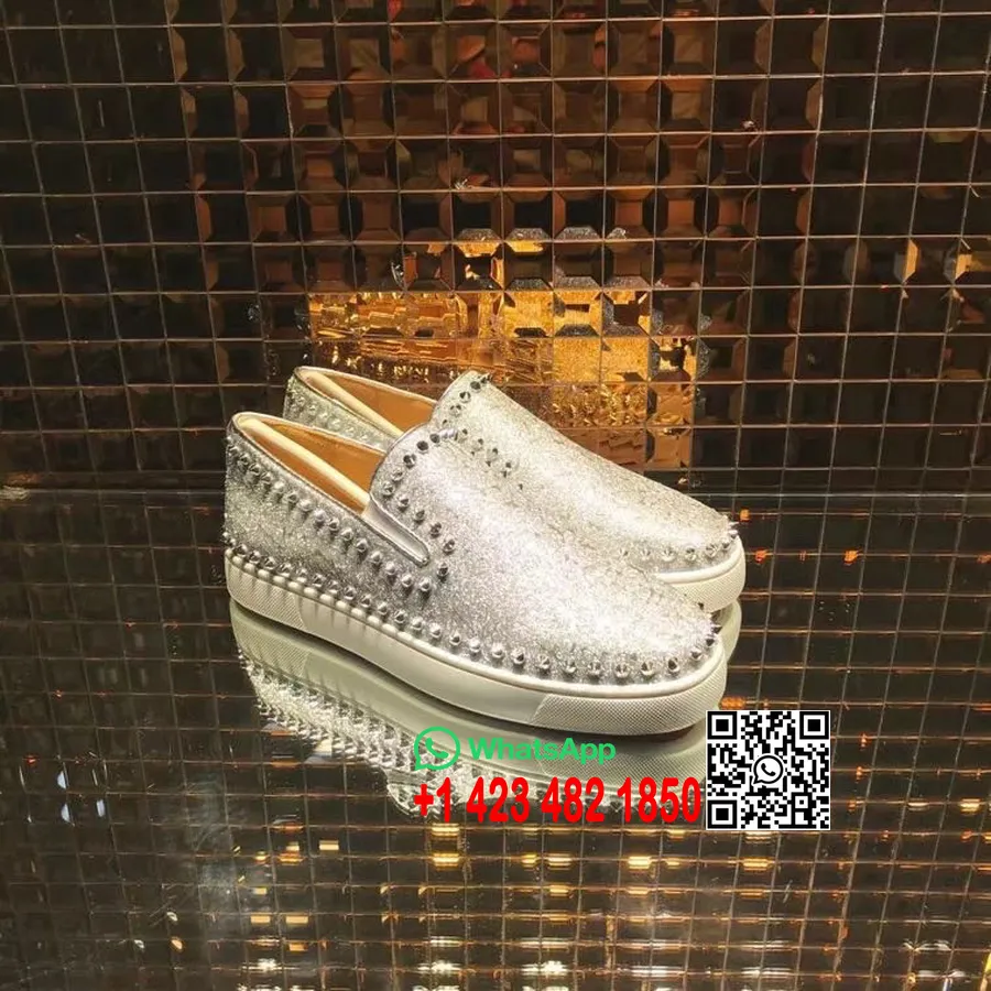 Christian Louboutin Pik Boat Spike Low-top Herr Sneakers Mocka/kalvskinn Höst/vinter 2021 Kollektion, Silver