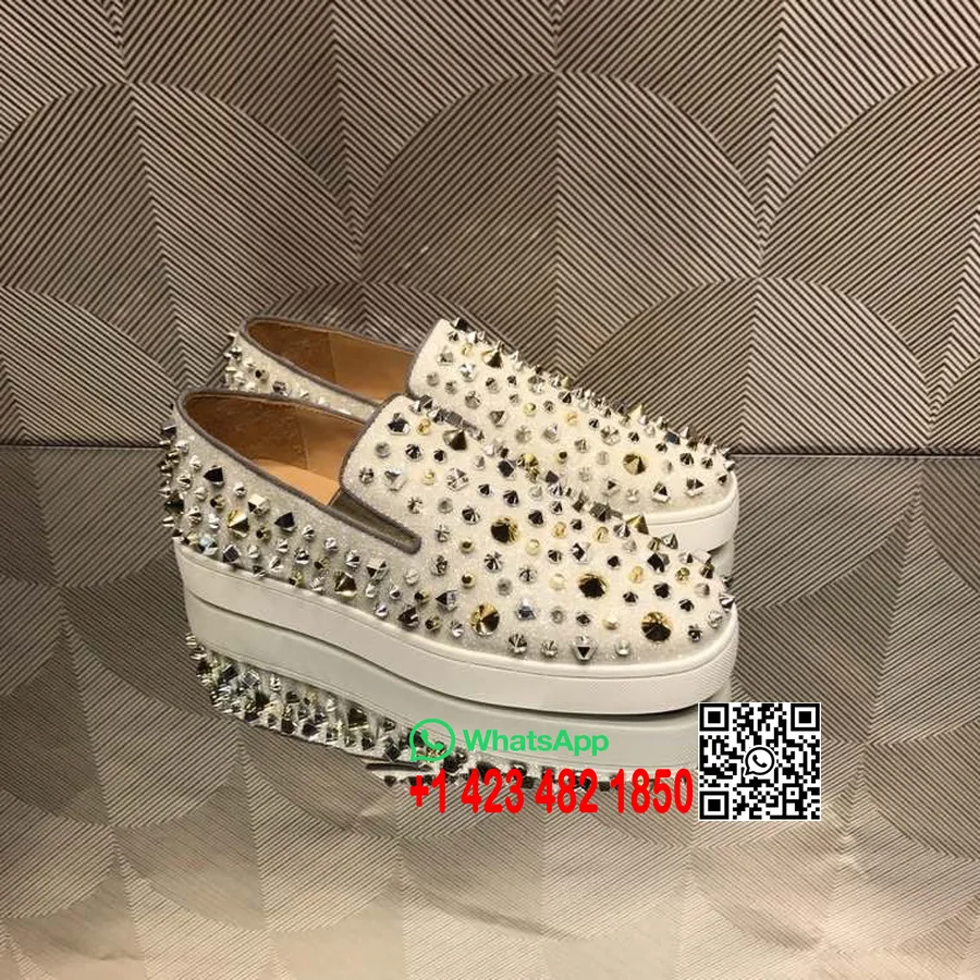 Christian Louboutin Pik Boat Spike Low-top Herr Sneakers Mocka/kalvskinn Höst/vinter 2021 Kollektion, Vit