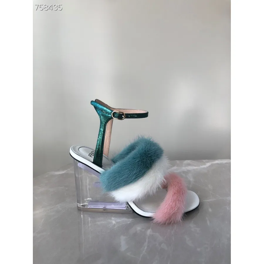 Fendi First Lucite Pompa 8cm Bulu Cerpelai/kulit Anak Sapi Koleksi Musim Gugur/dingin 2021, Putih/biru