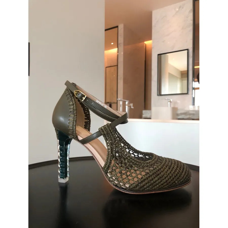 Fendi Wicker Runway Heels Cuir De Veau Collection Printemps/été 2020, Vert Olive