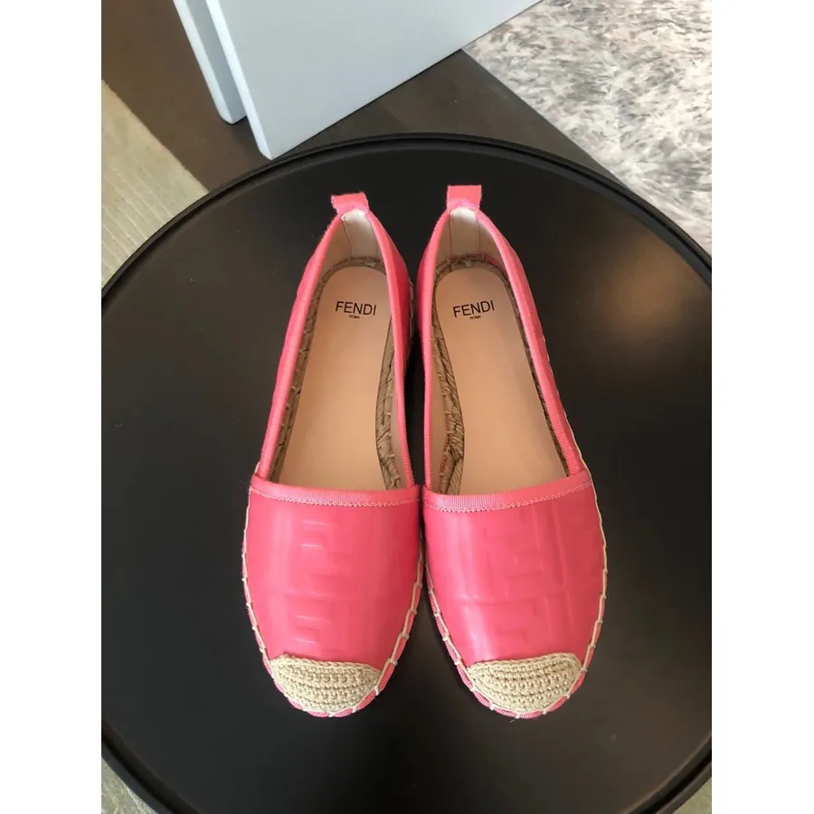 Fendi Ff Logo Espadrilles En Cuir De Veau Collection Printemps/été 2020, Rose Vif