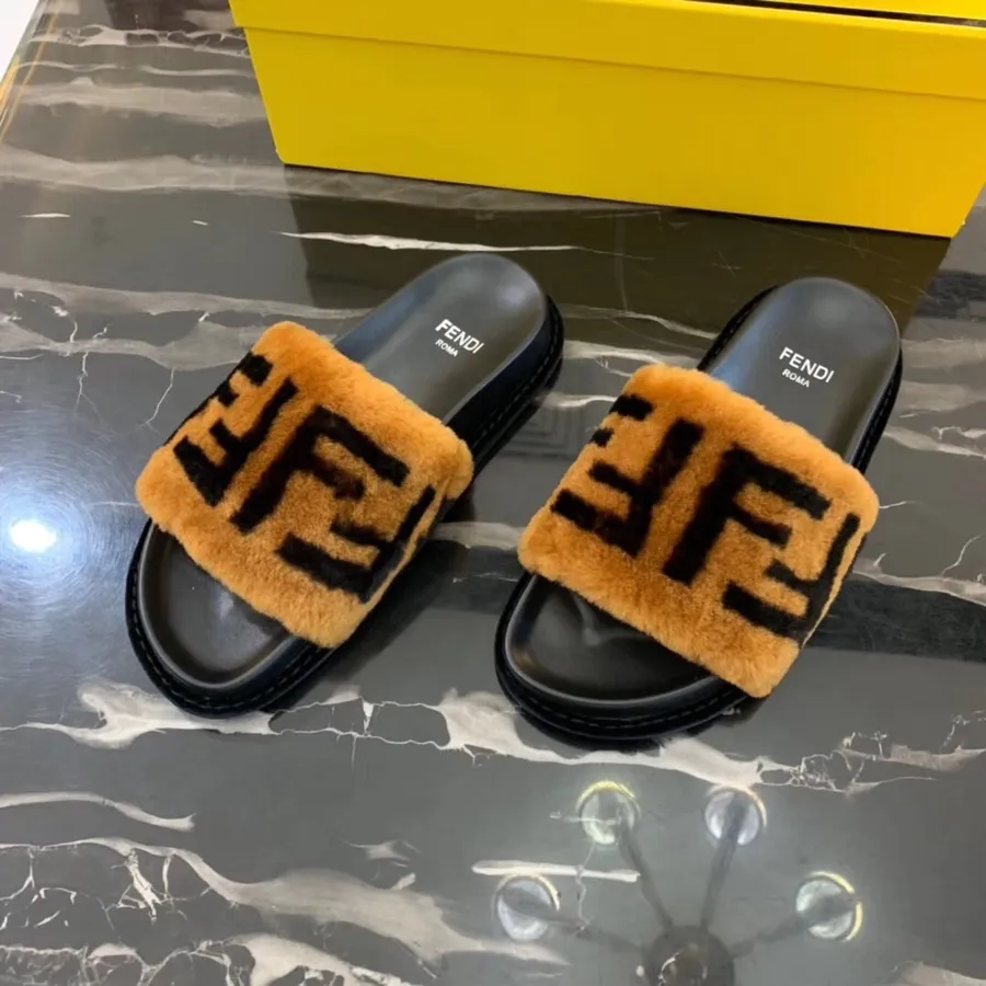 Fendi Shearling FF Logo Leather & Dyed Shearling Fur Slides Fall/Winter 2019 Collection, Black/Brown