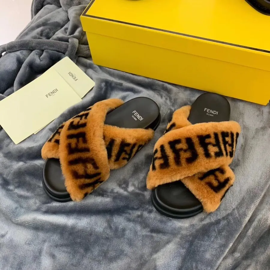 Fendi Shearling FF Logo Kulit & Dicelup Bulu Shearling Cross Slide Koleksi Musim Gugur/Dingin 2019, Hitam/Coklat