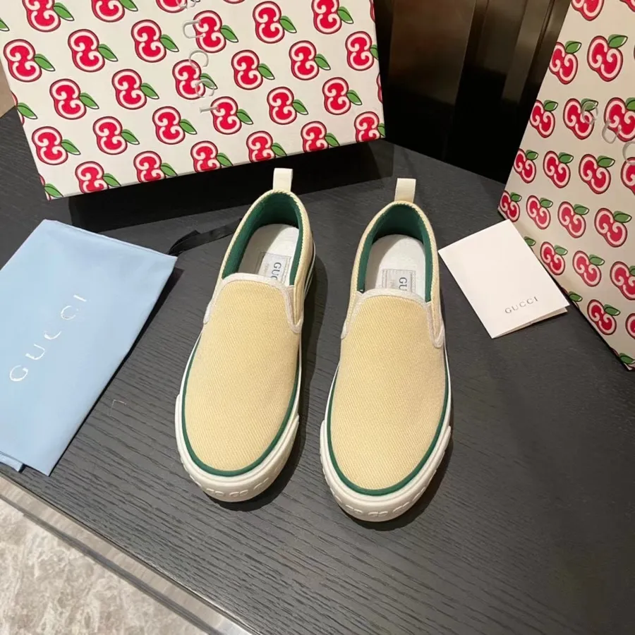 Gucci 1977 Slip On Spor Ayakkabı İlkbahar/yaz 2021 Koleksiyonu, Açık Sarı