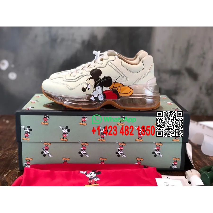 Gucci X Disney Mickey Rhyton Dad Sneakers Met Transparante Zool Kalfsleer Collectie Lente/zomer 2020 Wit