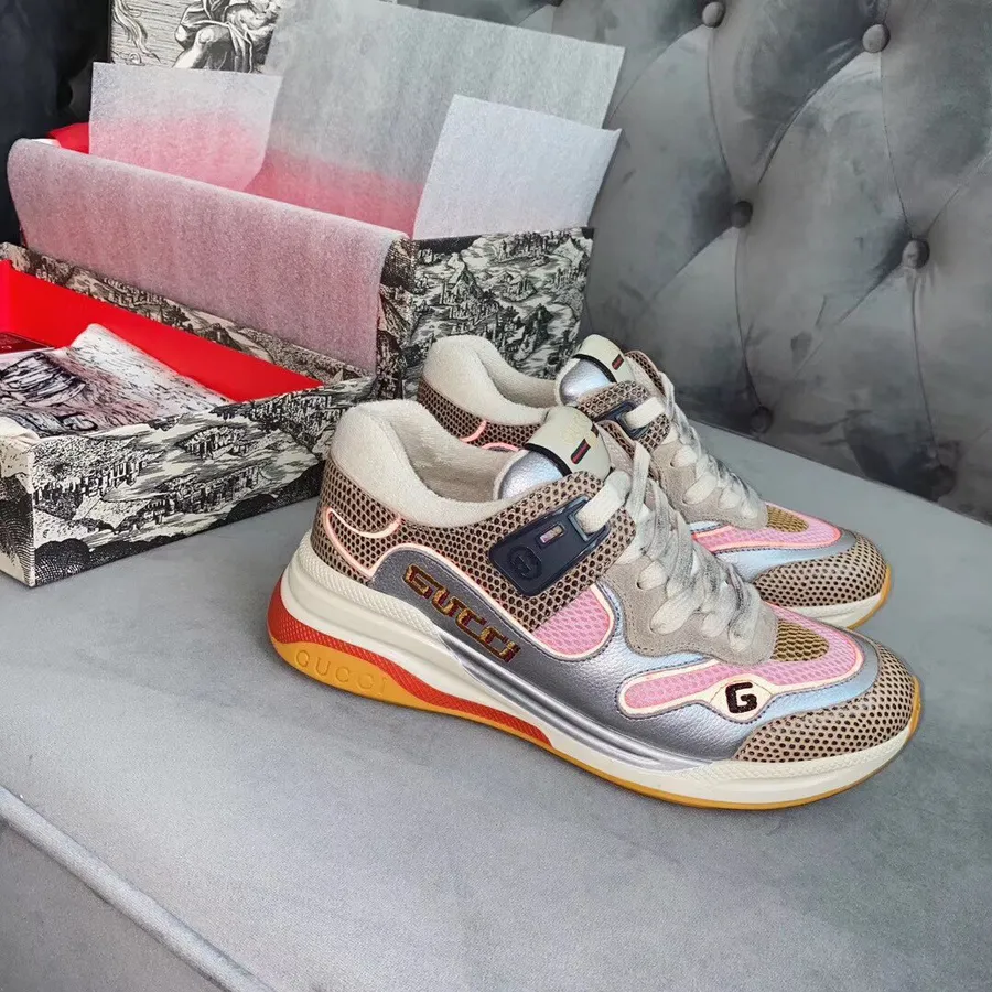 Gucci Ultrapace Sneakers 592348 Kalveskinn Vår/sommer 2020-kolleksjon, Sølv/rosa