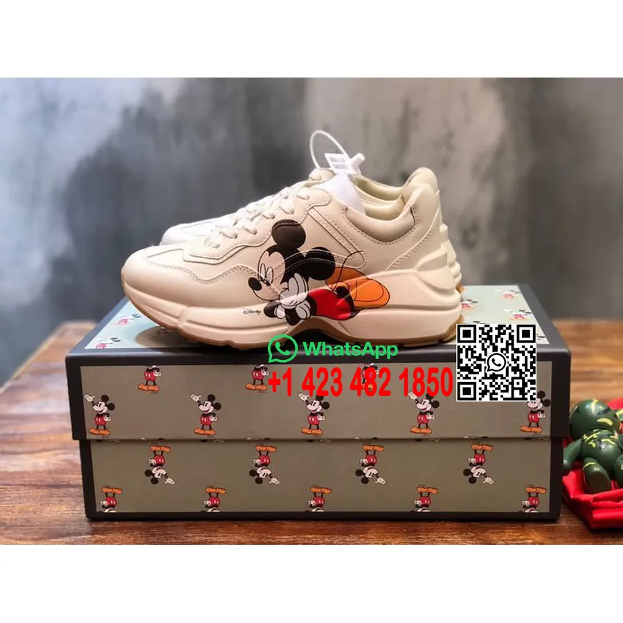 Gucci X Disney Rhyton Dad Spor Ayakkabı 602048 Dana Derisi İlkbahar/Yaz 2020 Koleksiyonu, Beyaz