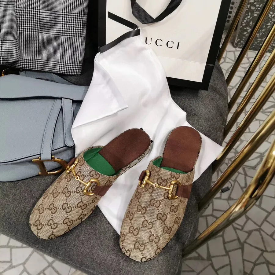 Тапочки Gucci Pericle Horsebit из телячьей кожи, коллекция весна/лето 2020, бежевый/черное дерево