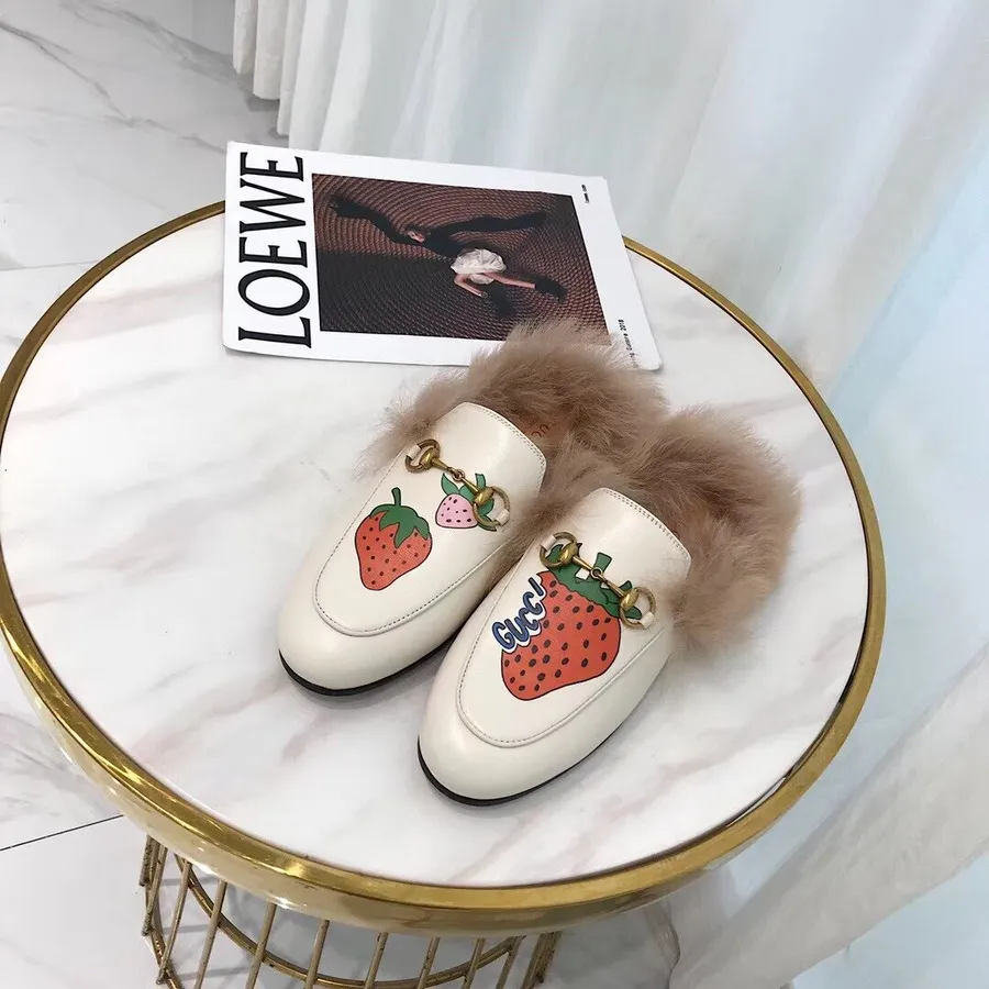 Gucci Princetown Strawberry Print Fur Slipper Mules 577264 Calfskin Leather Pre-Fall/Winter 2019 Collection, White