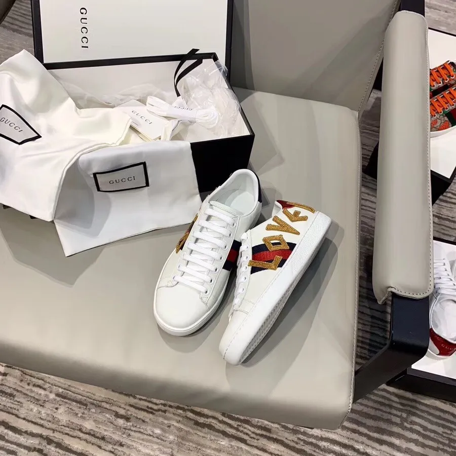 Gucci Ace Sneaker Med Elsket Broderi 505328 Kalveskind Forår/sommer 2019 Kollektion, Hvid