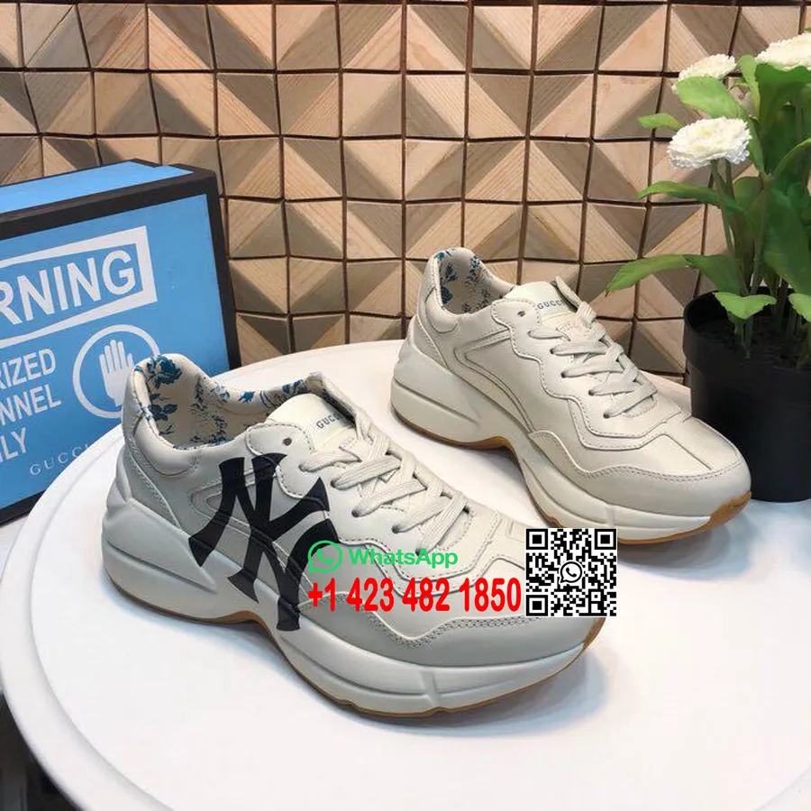 Gucci Rhyton Ny Yankees Dad Sneakers 548638 Koleksi Musim Semi/musim Panas Kulit Anak Sapi 2019, Putih Pudar