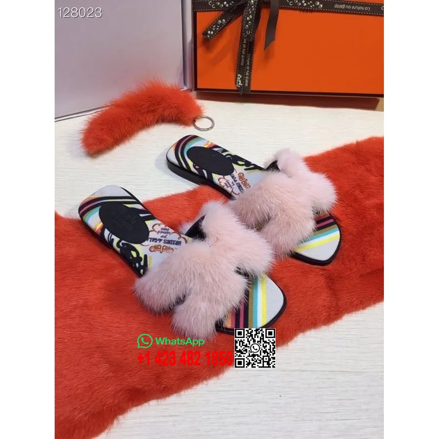 Koleksi Hermes Oran Mink Fur Flat Mules Musim Gugur/dingin 2020, Merah Muda Muda