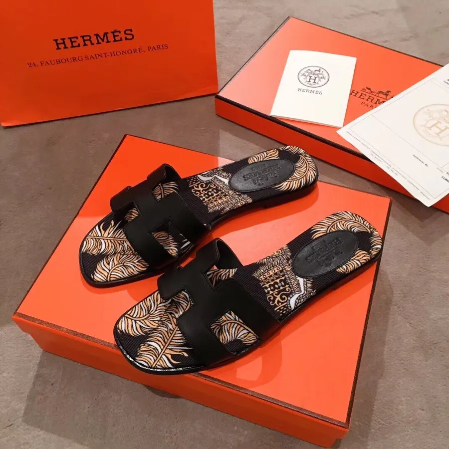 Hermes Oran Floral Canvas Sandal Box Kalveskinn Vår/sommer 2019 Kolleksjon, Noir