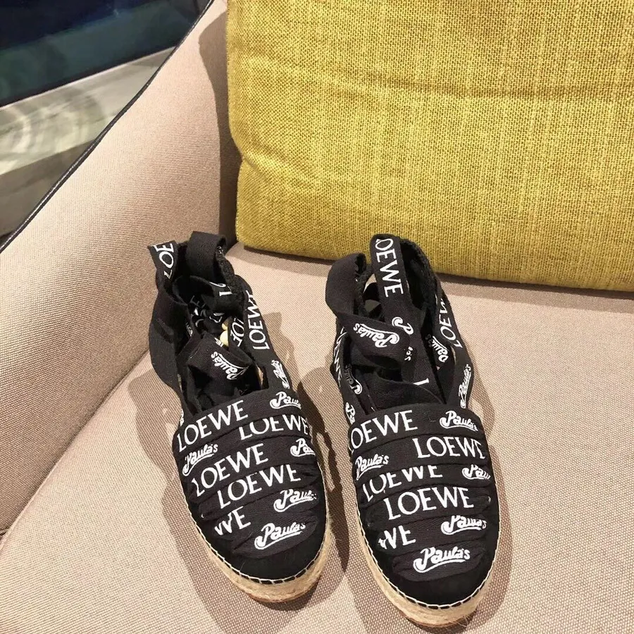 Loewe X Paula's Ibiza Espadryle Z Wytłoczonym Logo Skóra Cielęca Kolekcja Wiosna/lato 2019, Czarne