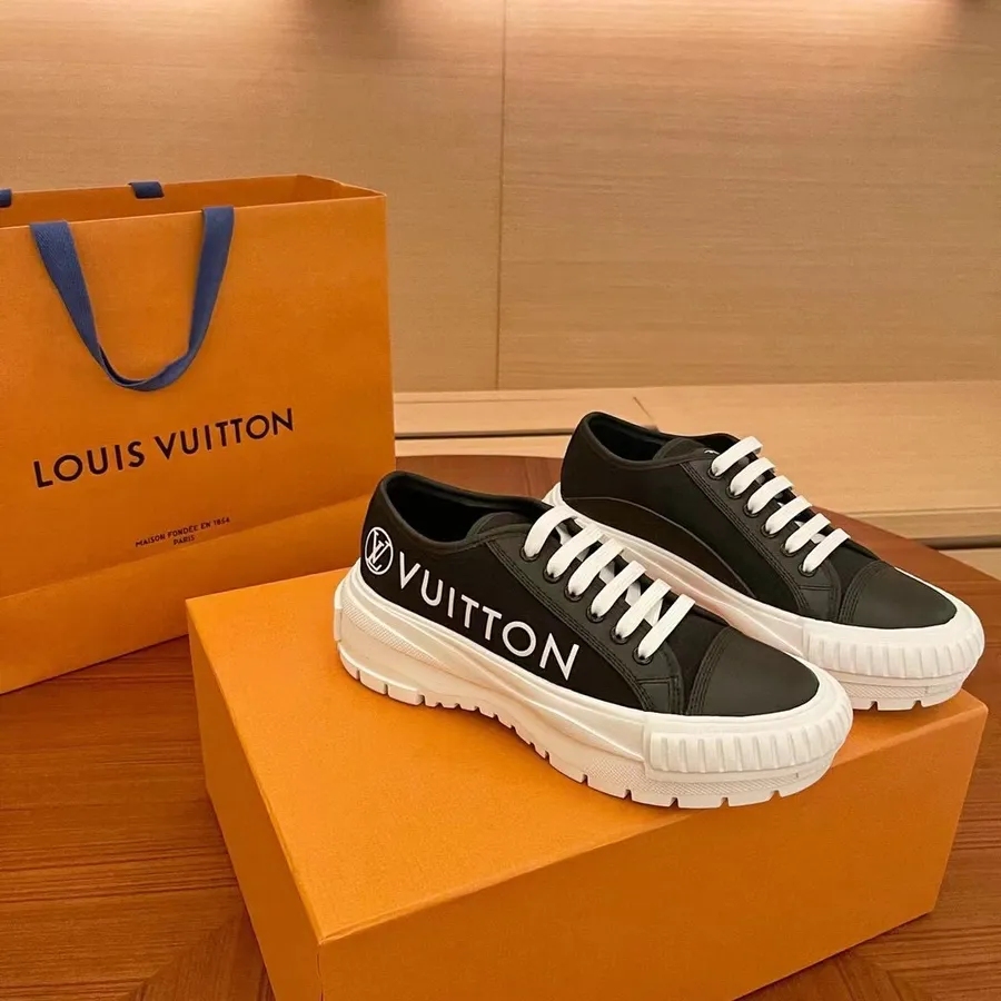 Adidași Louis Vuitton Low Top Squad Piele De Vițel Colecția Toamnă/iarnă 2021 1a941x, Negru/alb