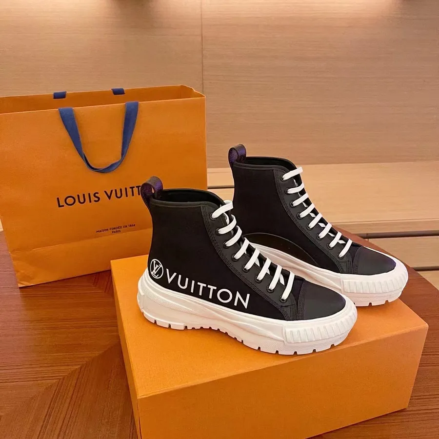 Louis Vuitton Tênis Cano Alto Militar Couro De Bezerro Coleção Outono/inverno 2021 1a9405, Preto/branco