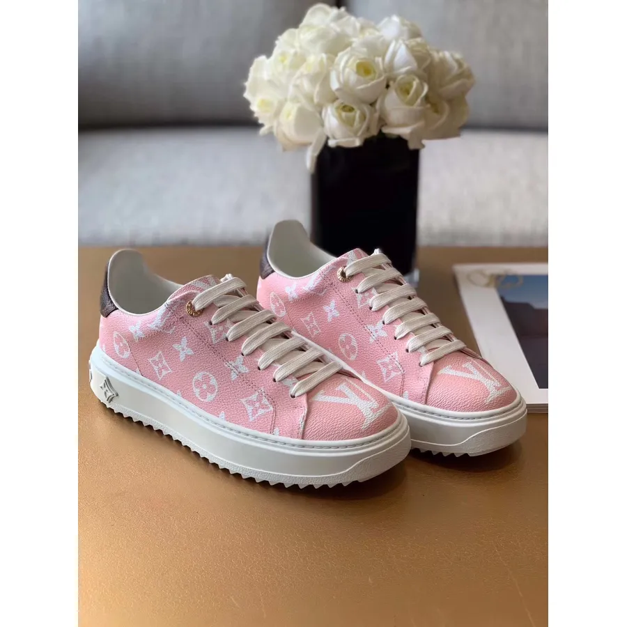 Zapatillas Louis Vuitton Time Out Monogram Geant Canvas Colección Otoño/invierno 2019 1a5u0x Rosa