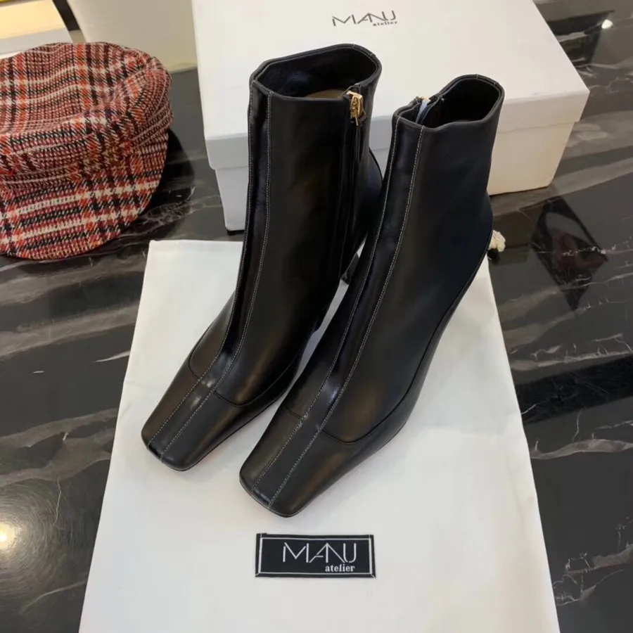 Manu Atelier Botins Em Couro De Bezerro Coleção Outono/inverno 2019, Preto