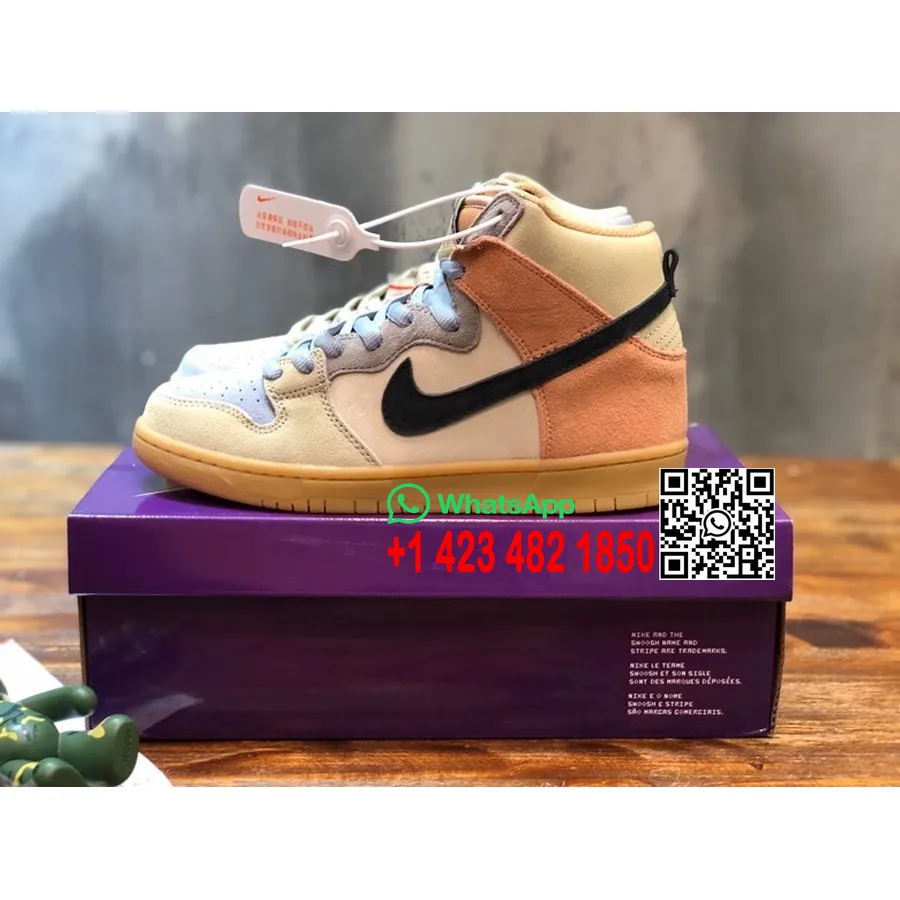 Nike Sb Dunk High Top Sneakers Collection Daim/cuir De Veau Printemps/été 2022, Beige/noir/gris