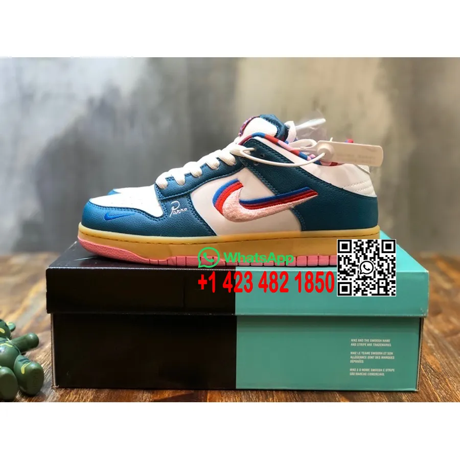 Nike Parra SB Dunk Low Top Sneakers Calfskin Leather Spring/Summer 2022 Collection, Teal/White