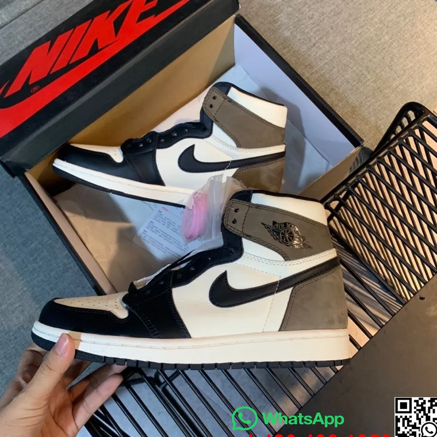 Nike Air Jordan 1 Retro Banned Gs Miesten Tennarit, Taupe/musta/harmaavalkoinen