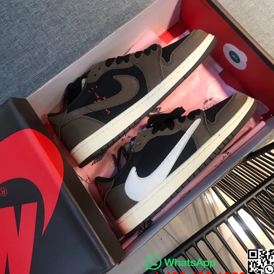 Nike Air Jordan 1 Retro Aj1 Travis Scott Férfi Tornacipő, Barna/törtfehér