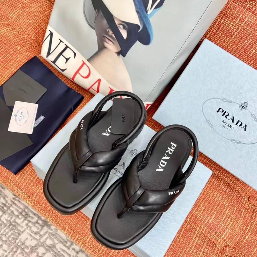 Prada Thong Platform Sandaler Kalveskinn Vår/sommer 2021 Kolleksjon, Svart