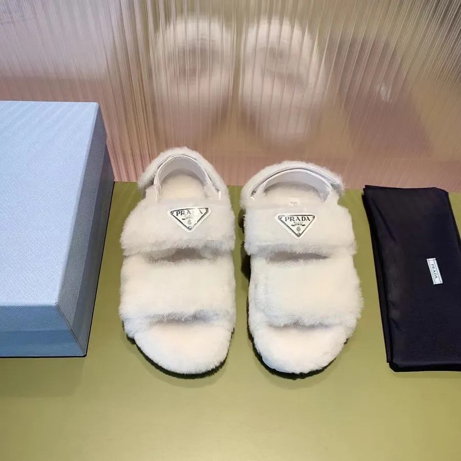 Prada Luxuosa De Pele Com Velcro Couro De Bezerro Coleção Outono/inverno 2021, Branco