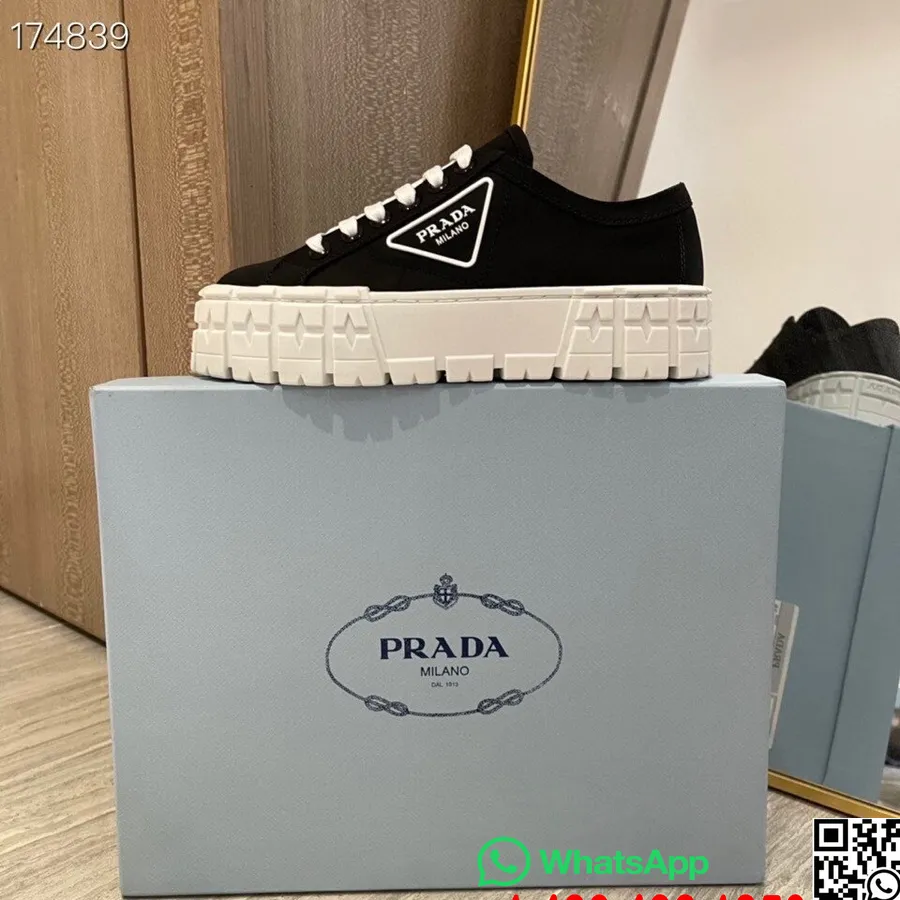 Prada Canvas Sneakers Met Lugzool Lente/zomercollectie 2021, Zwart/wit