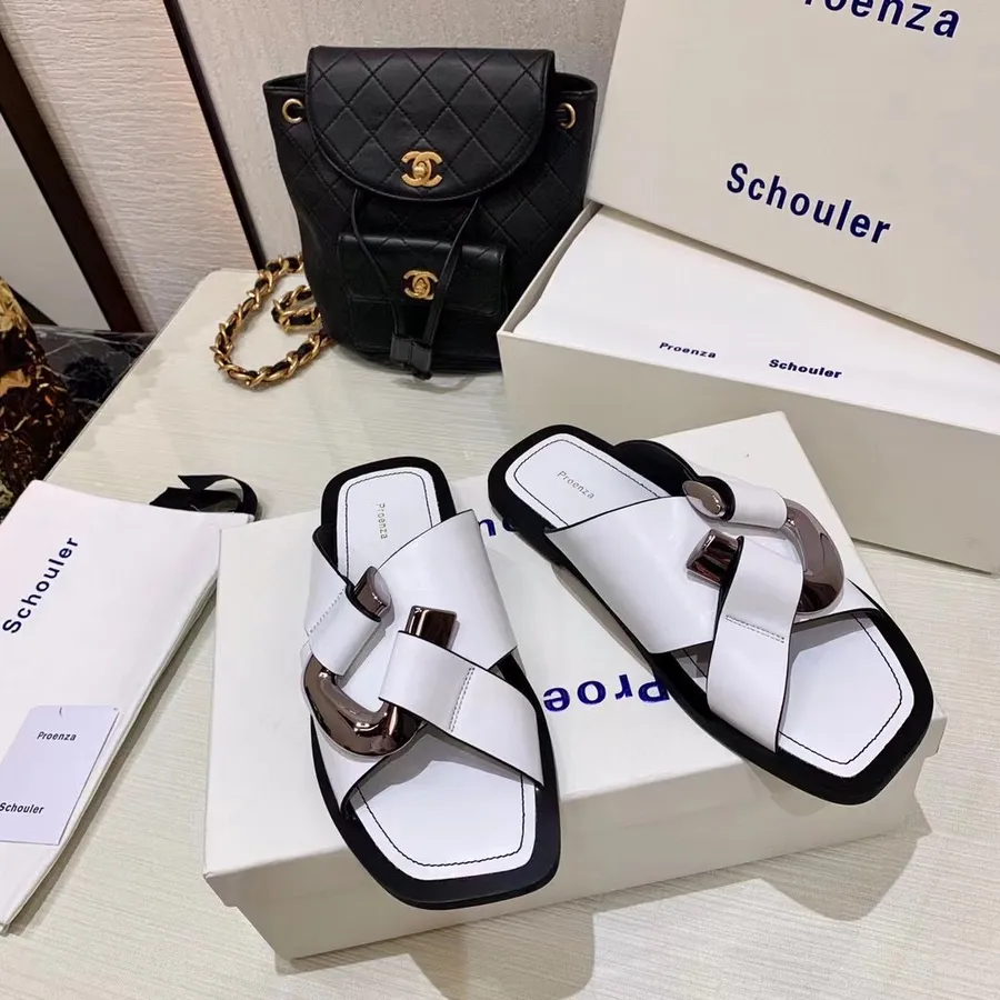 Proenza Schouler Borjúbőr Szandál őszi/téli 2021 Kollekció, Fehér