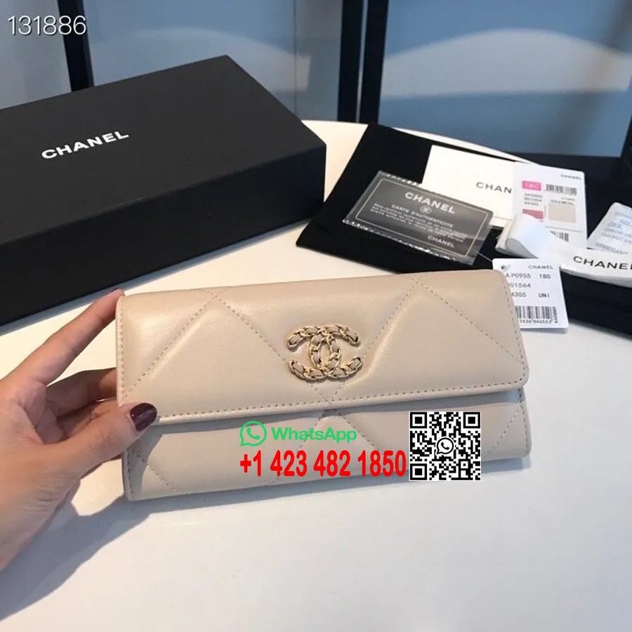 Chanel 19 Lång Plånbok Guld Hårdvara Lammskinn Läder Höst/vinter 2020 Kollektion, Beige